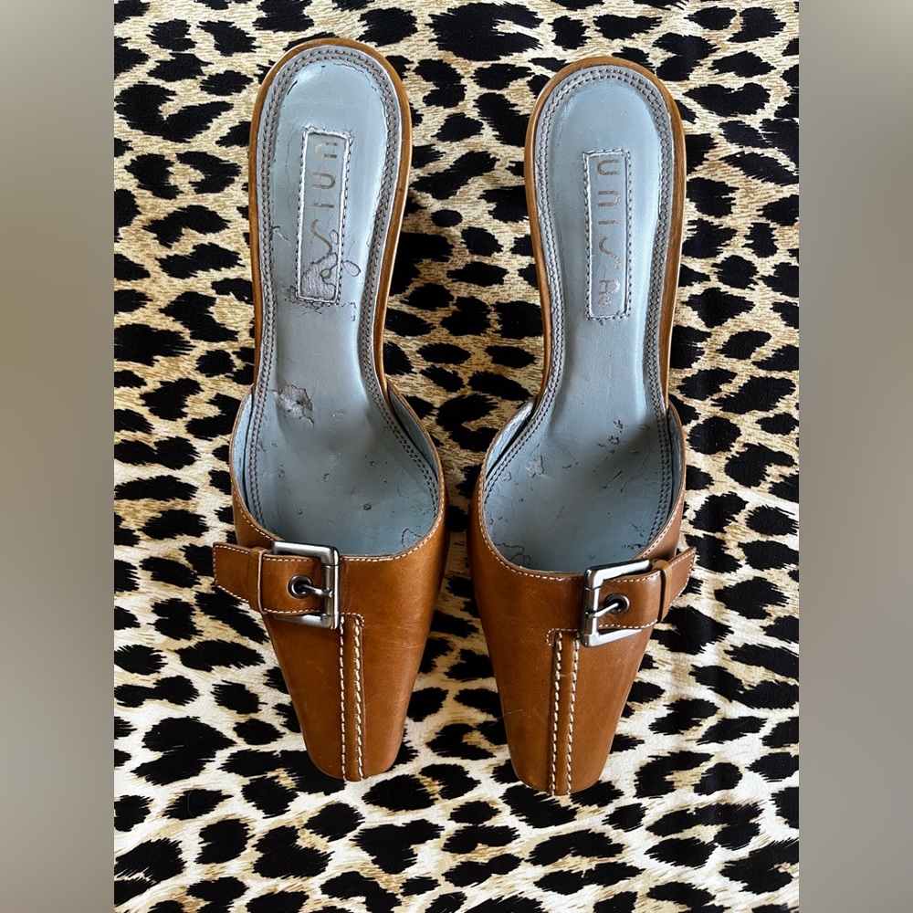Kitty mules